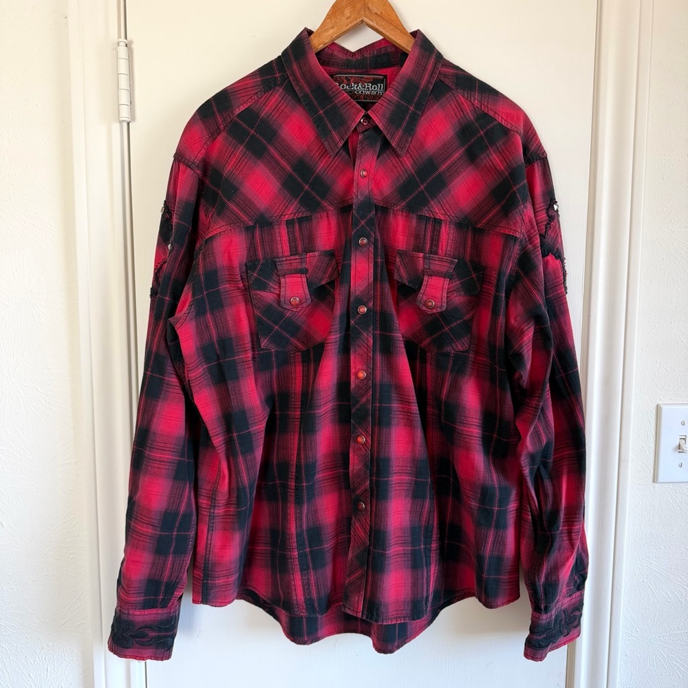 Rock & Roll Cowboy Men XL Red Plaid‎ Long Sleeved Button Down Shirt Embroidered